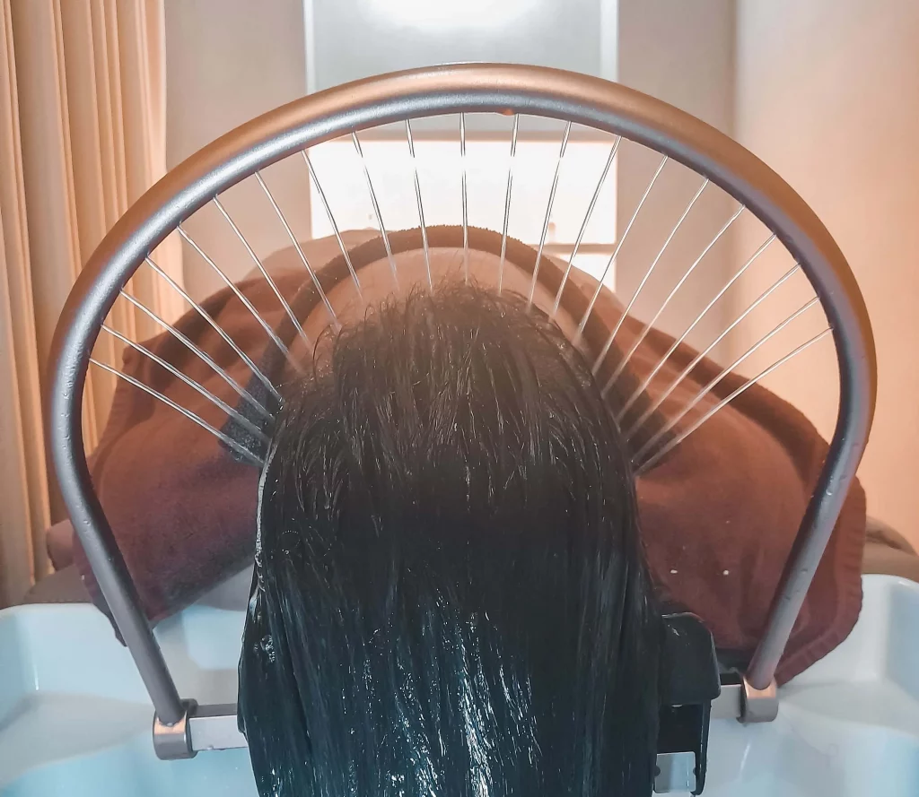 NafisaK-institut-de-beauté-head-spa